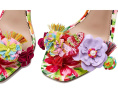 Сандалии Masen на каблуке от Blue by Betsey Johnson с цветочным декором