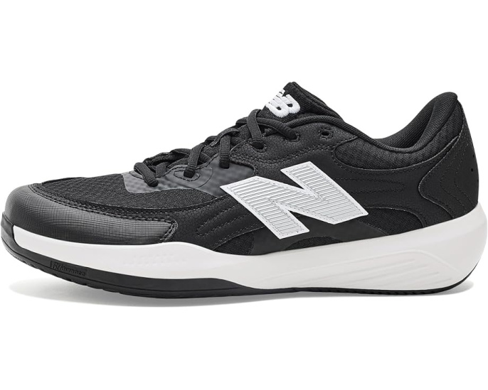 Кроссовки New Balance 696v7 теннисные для корта