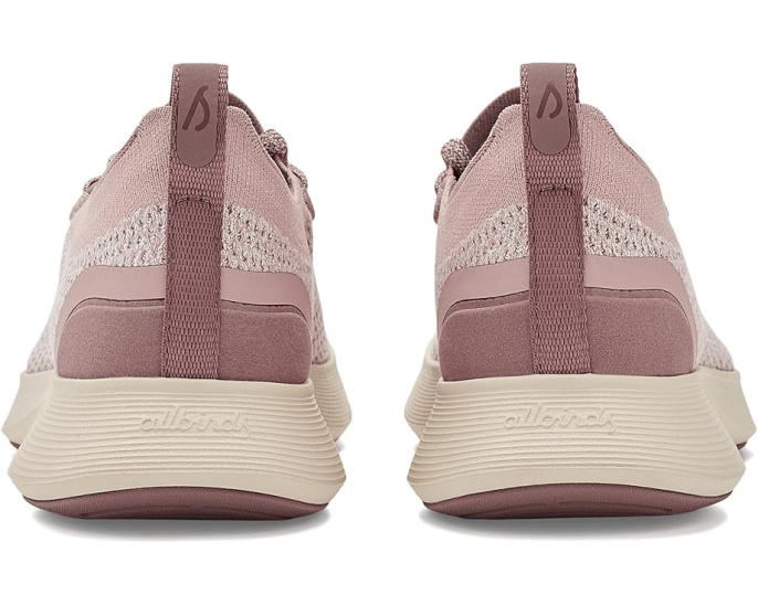 Кроссовки Allbirds Dasher NZ с верхом из TENCEL и подошвой SweetFoam