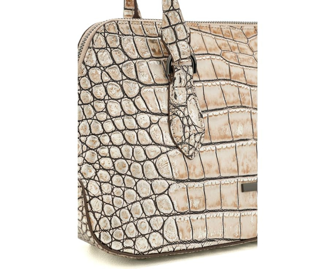 Сумка Jennifer от Brahmin с горизонтальным силуэтом