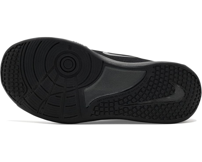 Кроссовки Nike Omni Multi-Court для подростков с классической шнуровкой