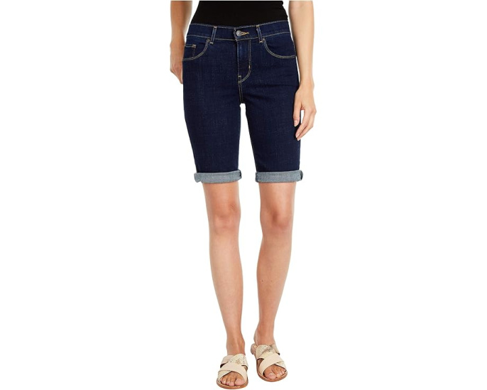 Шорты Bermuda классической длины с пятью карманами от Levi's Womens
