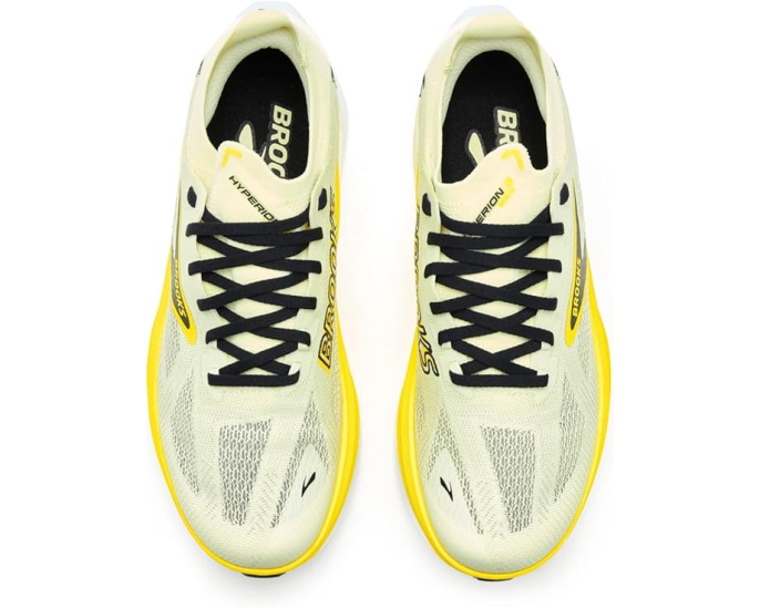 Кроссовки Brooks Hyperion Max 3 с технологией SpeedVault для скоростных тренировок