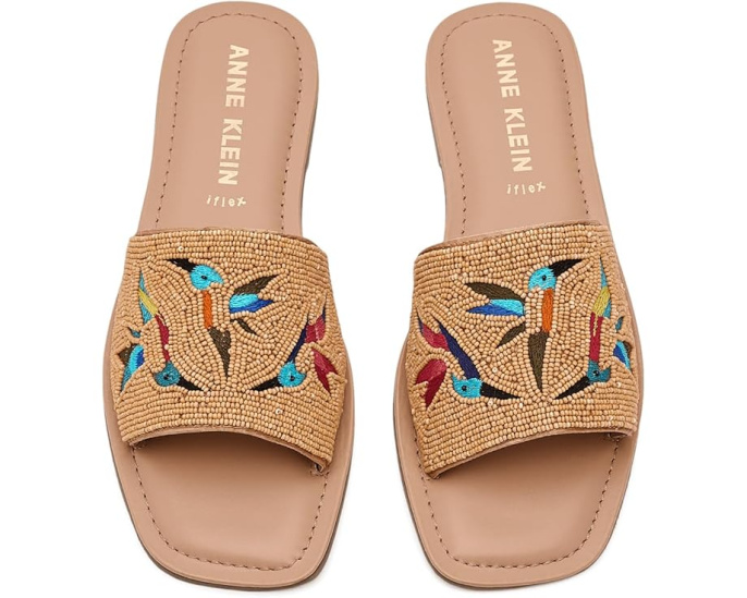 Плоские сандалии Anne Klein Brianne с бусинами