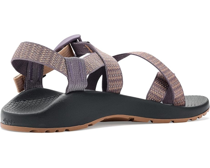 Сандалии Chaco Z2 Classic с регулируемыми ремешками и стелькой LUVSEAT
