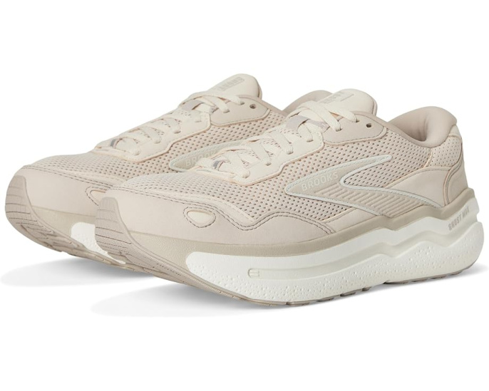 Кроссовки Brooks Ghost Max SE (Suede) с верхом из замши и сетки и текстильной подкладкой