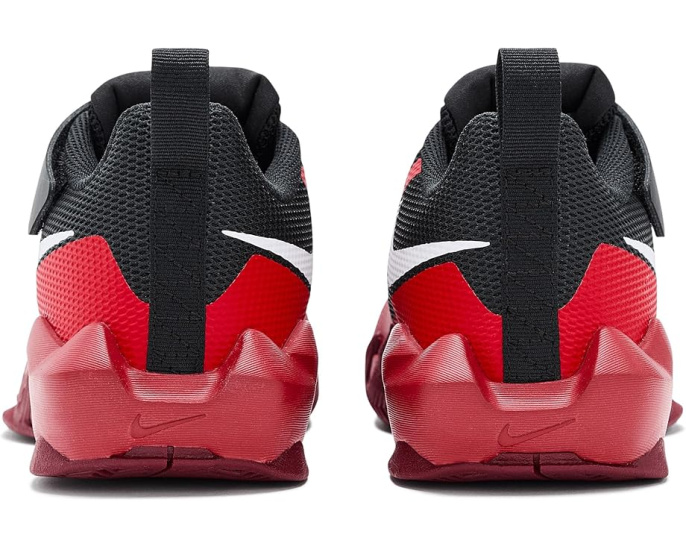 Кроссовки Nike Kids S.T Dynamite с липучкой и эластичными шнурками для баскетбола