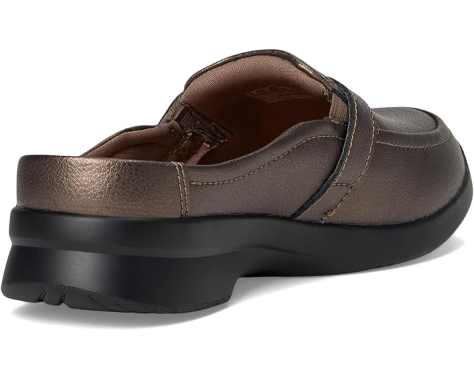 Clarks Ellowyn Amelia туфли слипоны на танкетке