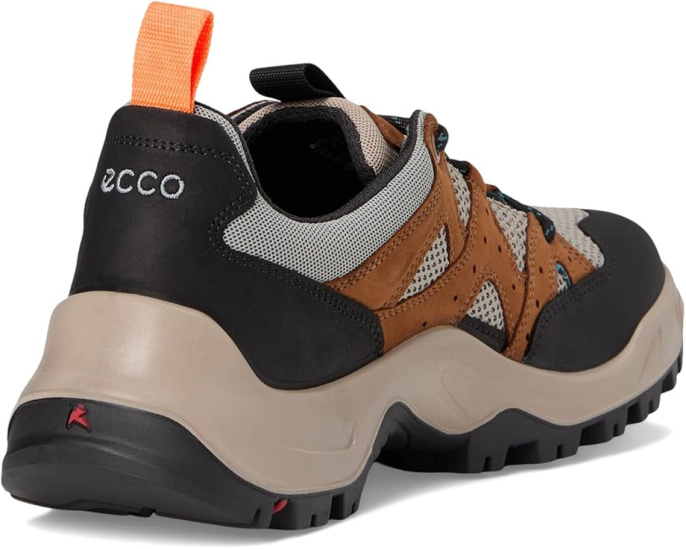 Туристические ботинки Offroad Pathfinder с технологией FLUIDFORM ECCO
