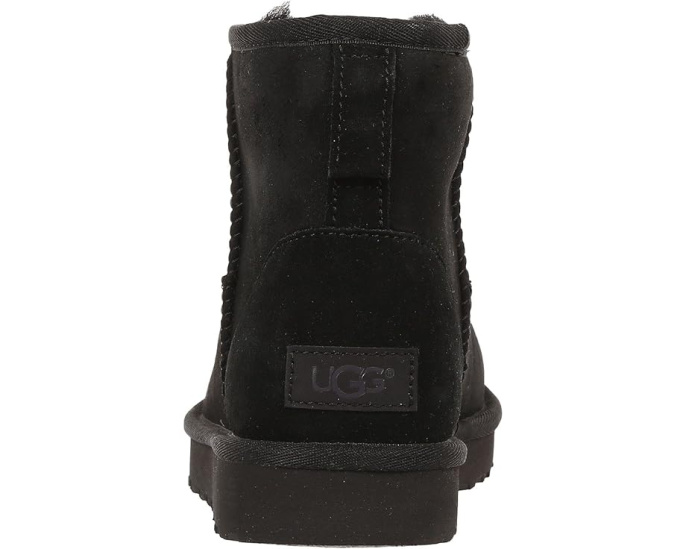 Мини-ботинки UGG Classic Mini II с водонепроницаемой пропиткой и подошвой Treadlite