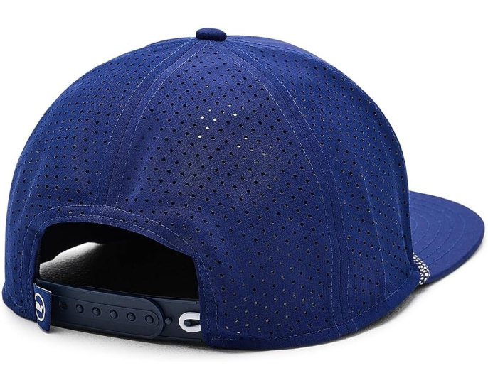 Vineyard Vines кепка Logo Box Perforated Trucker с вышивкой