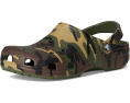 Классические сабо Crocs с сезонным принтом на платформе