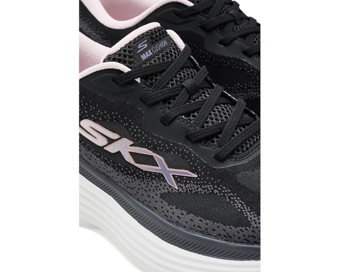 Max Cushioning Endeavour Pace Rhythm