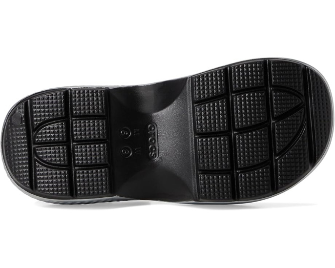 Кроксы Stomp Clogs с массивной подошвой из EVA и возможностью персонализации