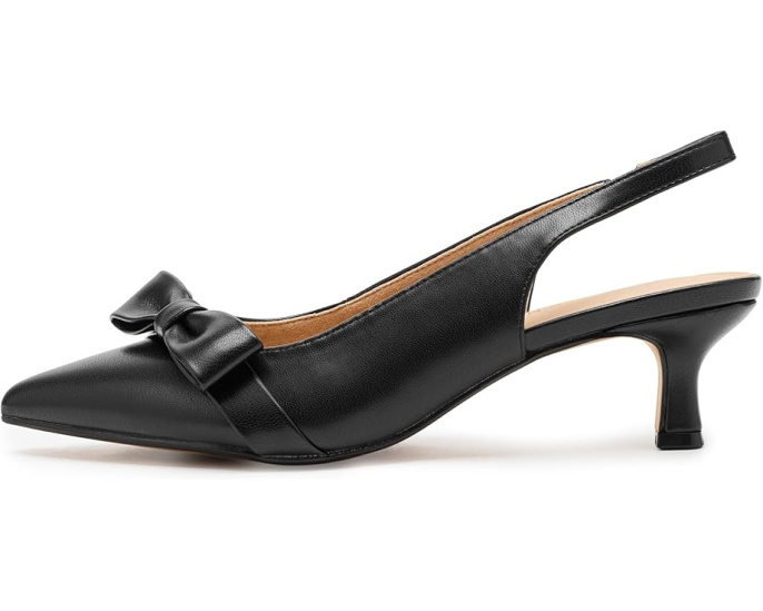 Туфли Paloma на низком каблуке kitten heel с мысом и ремешком через пятку
