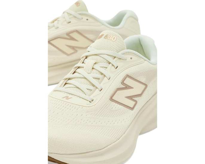 New Balance Fresh Foam 680 V9 с био-амортизацией и сетчатым верхом