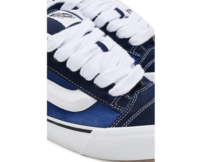Кроссовки Vans Knu Skool в ретро стиле с объемным язычком