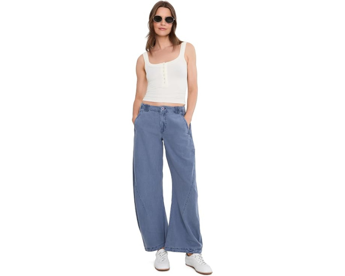 Free People брюки чинос Spotlight Washed Barrel из коричневого хлопка