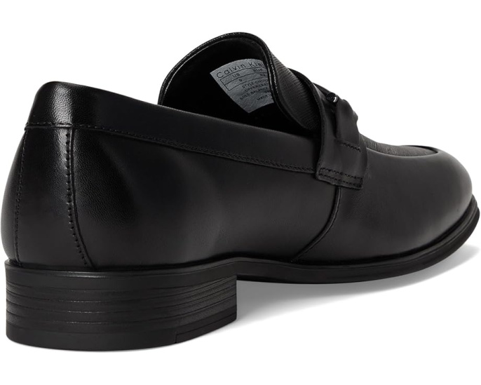 Лоферы Calvin Klein Dillie с металлическим акцентом и миндалевидным носком