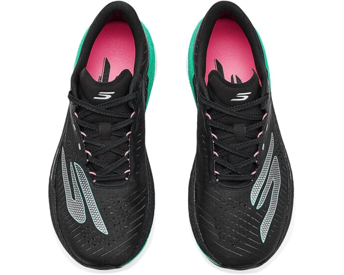 Кроссовки Skechers Aero Razor с технологией Hyper Burst Pro