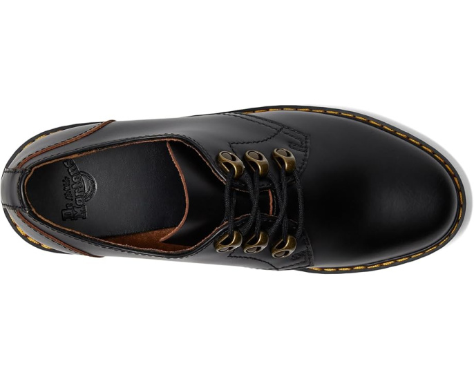Туфли на каблуке Dr. Martens Leona Lo с цепкой подошвой
