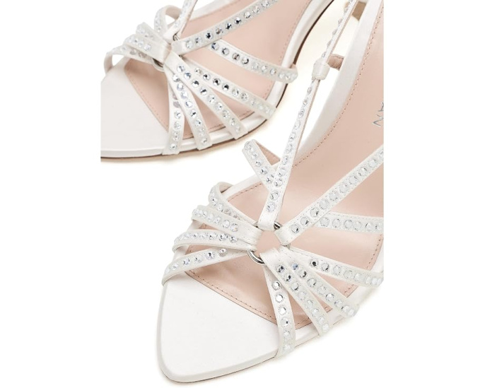 Босоножки Stuart Weitzman Carlyle Sandals 85 с квадратным мысом