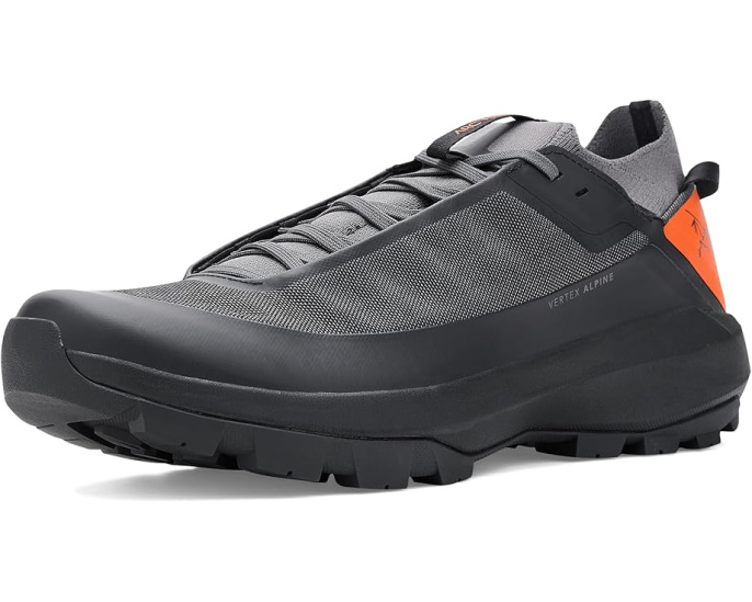 Кроссовки Vertex Alpine с цельным мыском и подошвой Vibram MegaGrip