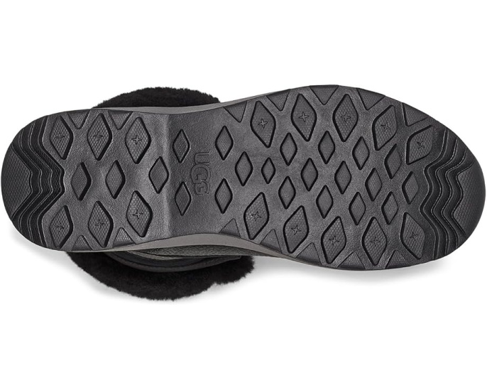 UGG ботинки Adirondack Boot III из кожи и замши
