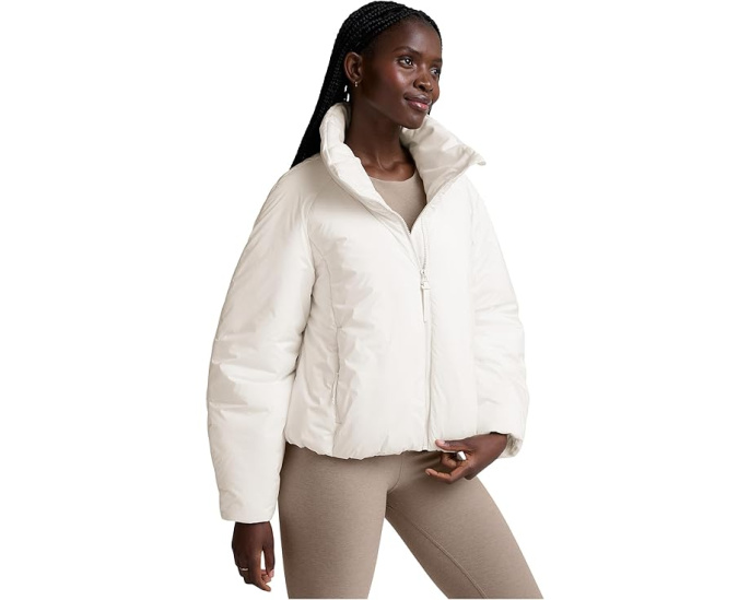 Пуховик Beyond Yoga Essential Warm Up Puffer с капюшоном кокон