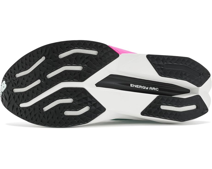 Беговые кроссовки New Balance FuelCell SuperComp Trainer v3 с карбоновой пластиной
