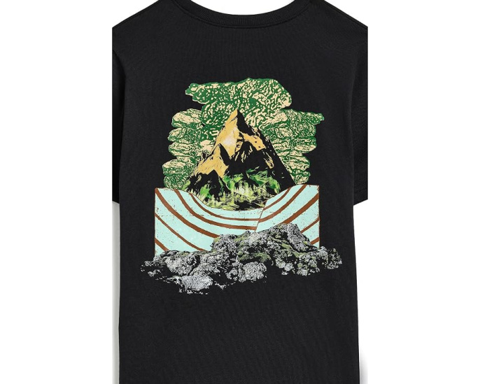 Футболка Under Armour MTN Collage Tee для детей старшего возраста