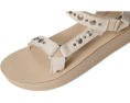 Сандалии Midform Universal Studded от Teva на платформе с шипами