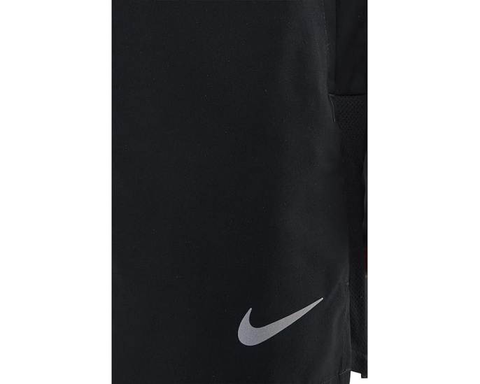 Шорты Nike Dri FIT Challenger 5 дюймов (12.7 см) с внутренними шортами