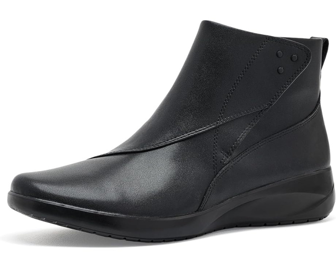 Ботинки Clarks Kaetlyn Flow на липучках