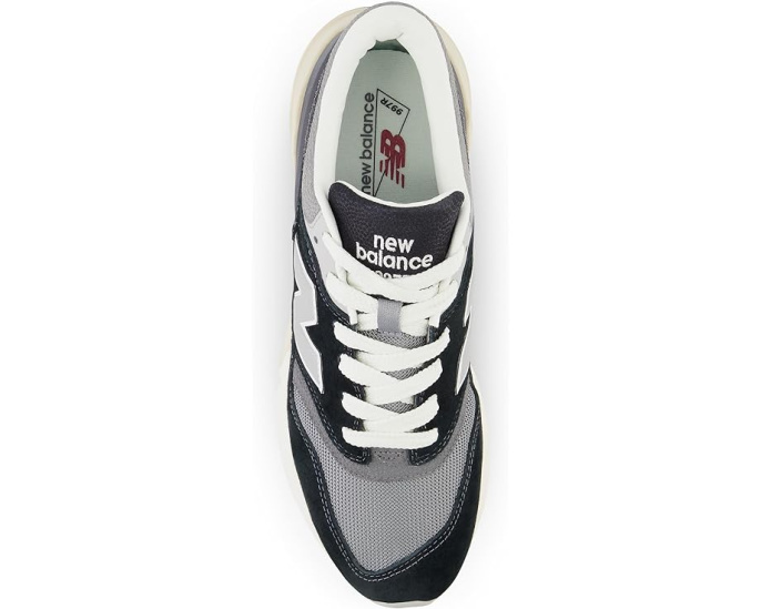 Кроссовки New Balance 997R Classics с амортизацией Abzorb и верхом из замши