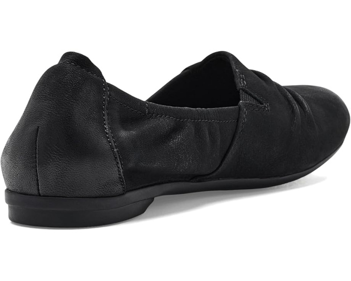 Туфли Clarks Rena Way на плоском ходу из кожи