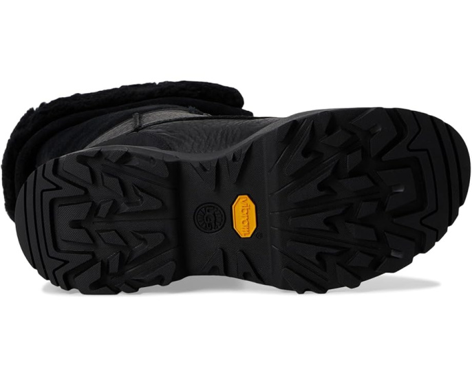 Высокие зимние ботинки Adirondack Tall XXV с мембраной и утеплителем до -32°C UGG