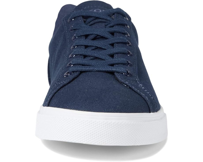 Кроссовки Lacoste Lerond Pro с круглым носком и фирменным крокодилом
