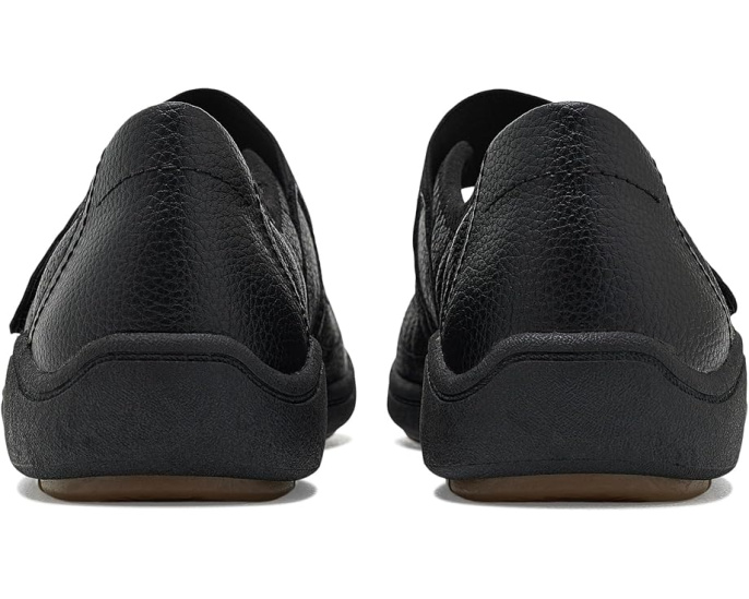 Туфли Clarks Bryianne Haven с ремешком на липучке