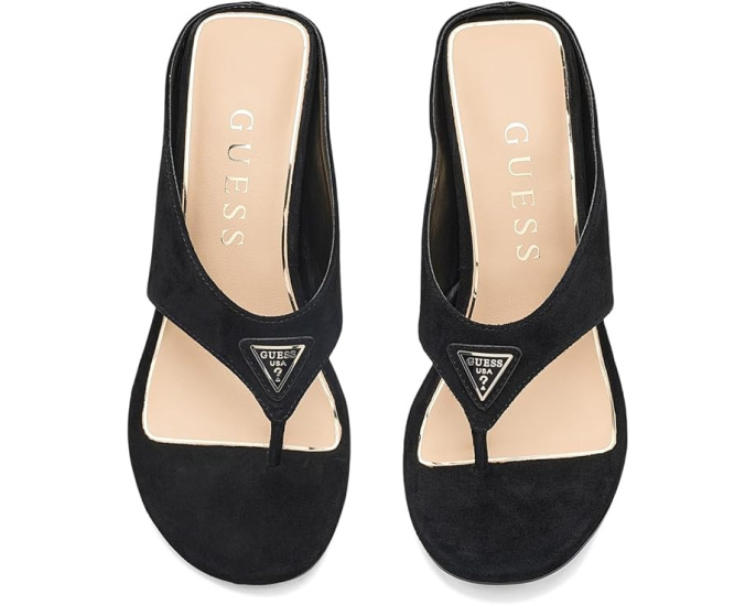 Босоножки Marchon от GUESS на платформе-танкетке