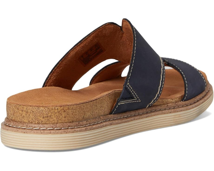 Сандалии Clarks Arwell Walk с пробковой стелькой и технологией Cushion Plus