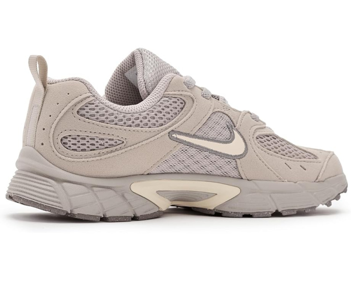 Nike V5 Runner Suede детские кроссовки с замшевым верхом и сеткой