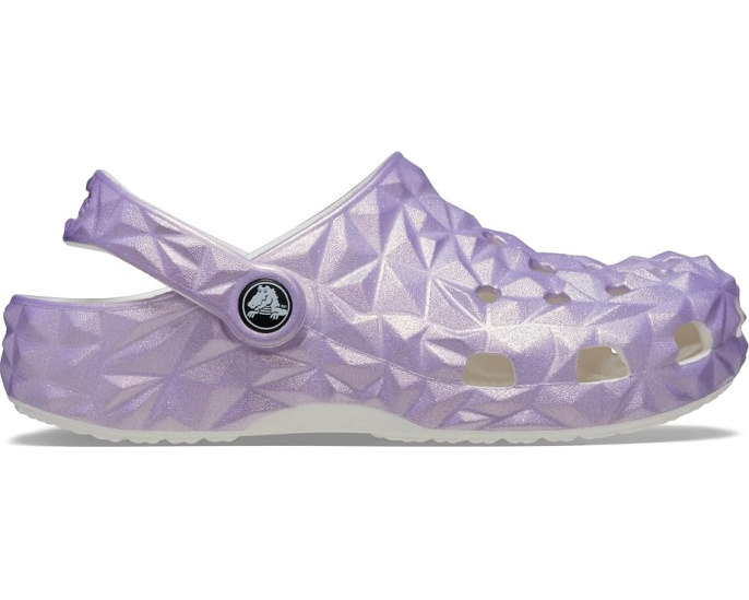 Клоги Classic Geometric от Crocs с геометрическим дизайном