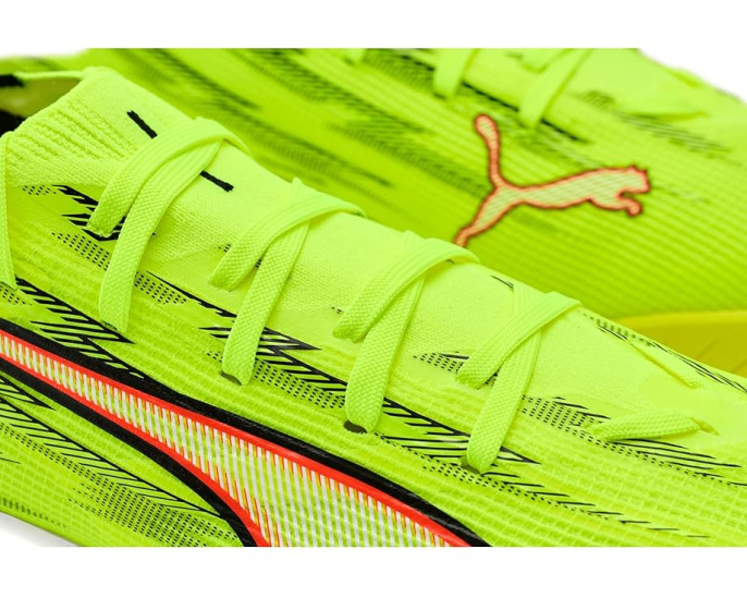 Бутсы PUMA Ultra 6 Match Turf Trainer для искусственного газона с сетчатым верхом