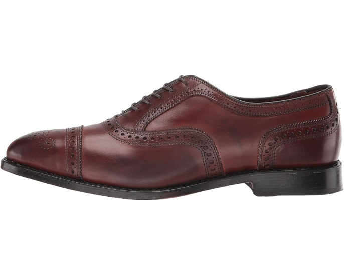 Оксфорды Allen Edmonds Strand с перфорацией и отделкой патina