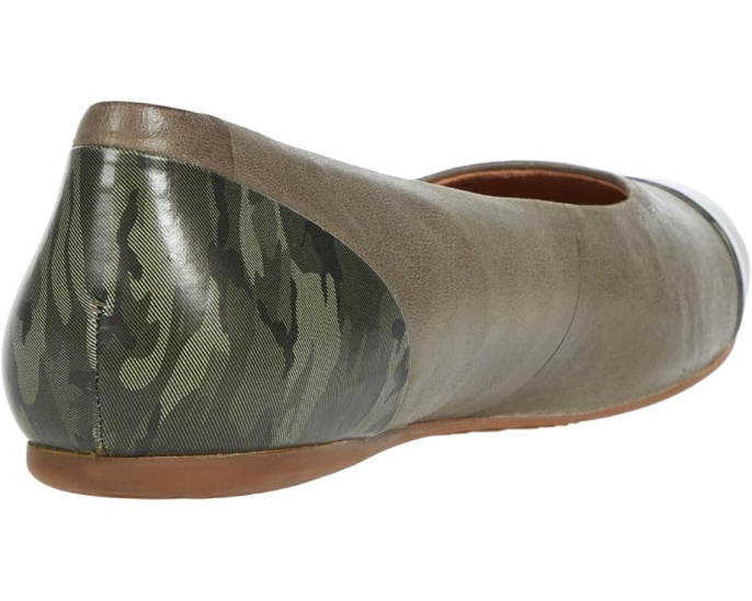 Балетки SoftWalk Sonoma Cap Toe с круглым носком и резиновой подошвой
