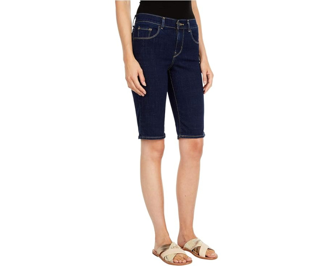 Шорты Bermuda классической длины с пятью карманами от Levi's Womens