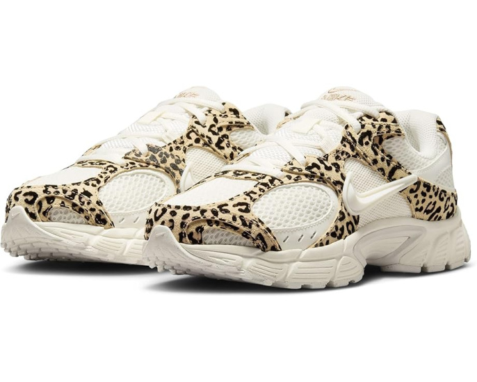 Кроссовки Nike V5 RNR Suede из замши и сетки