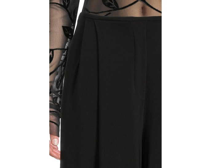 Брюки Norma Kamali Pleat Pants с зауженными штанинами и эластичным поясом
