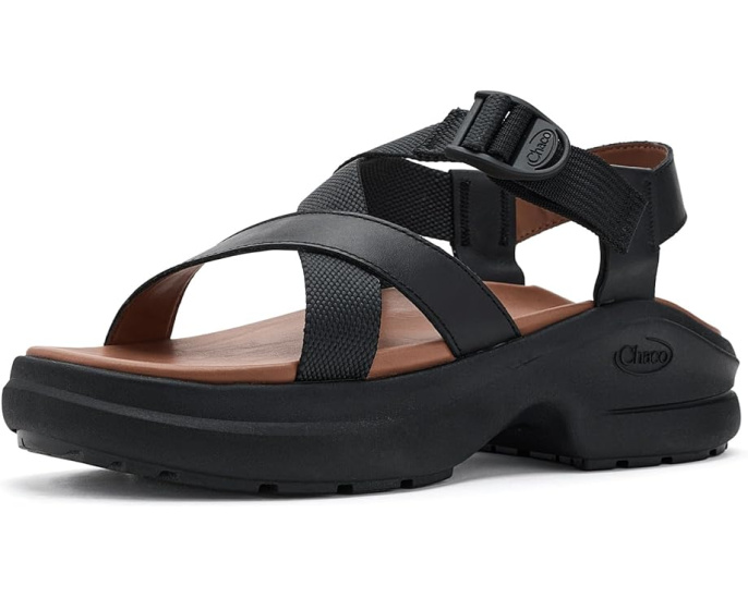 Сандалии Chaco Cushform на кожаной подошве с каблуком